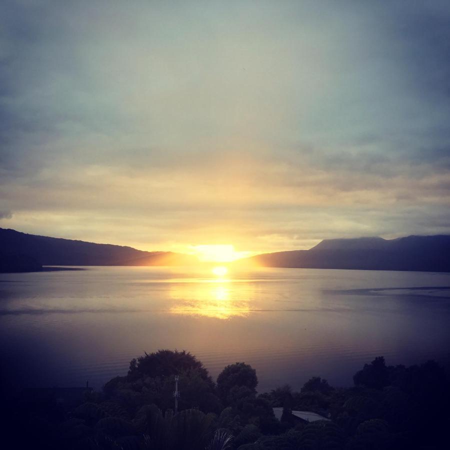 Te Whare -Lake Tarawera Tree-Top Nest Exterior foto